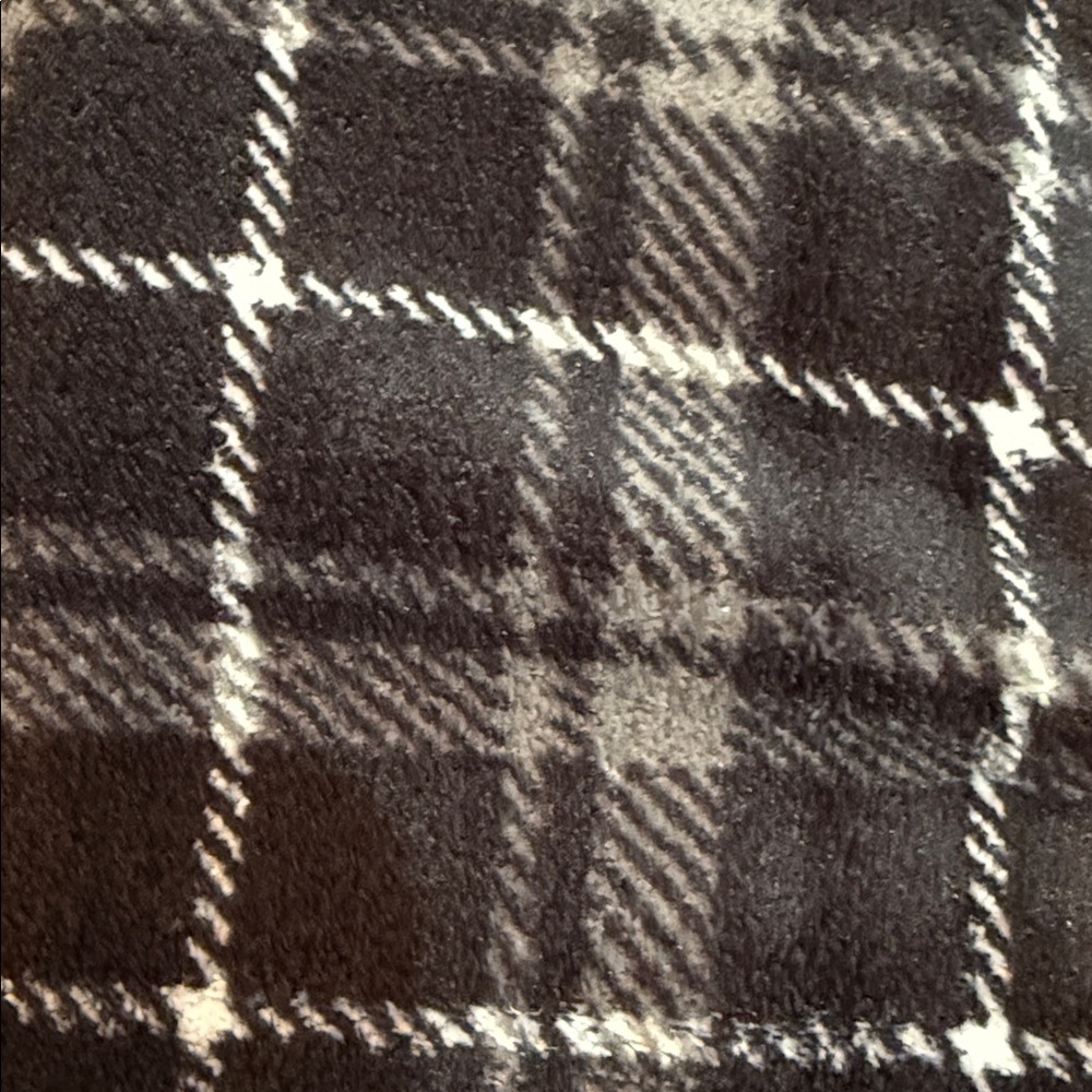 Men’s Black Plaid Robe L/XL NEW
